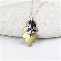 Picture of Gilt Oak Leaves Necklace 