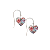 Picture of Lotus Small Heart Earrings 
